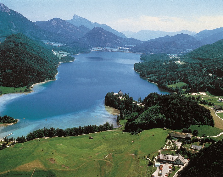 Fuschlsee Lake https://commons.wikimedia.org/wiki/File:Fuschlsee.jpg